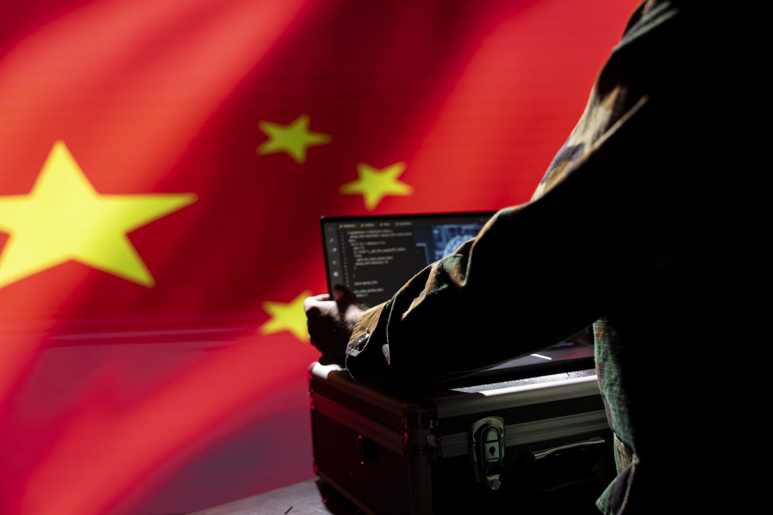¿Por qué tu empresa debería pensarlo dos veces antes de comprar Tecnología de Ciberseguridad de China?